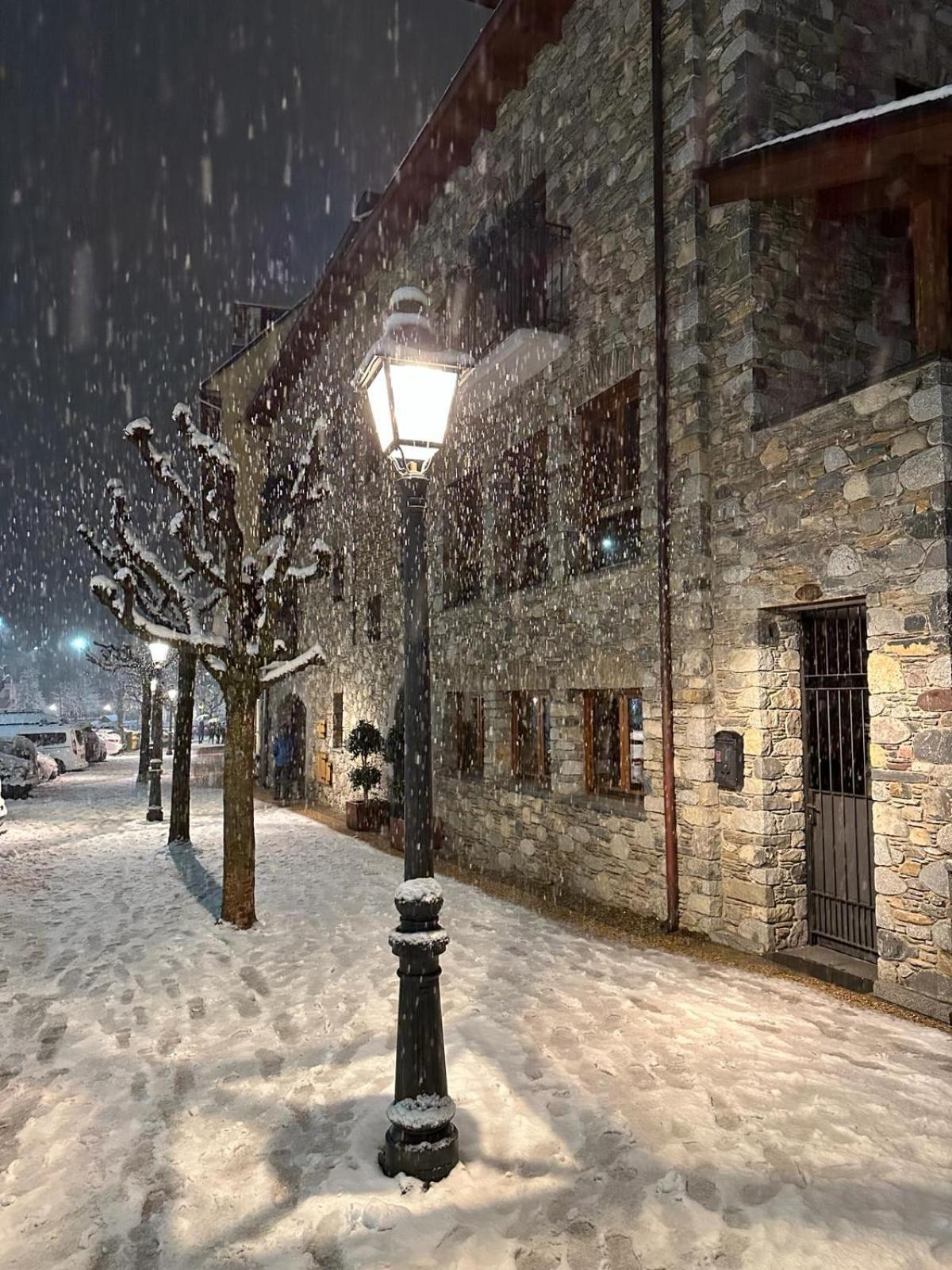 Apartamentos Nogueret Benasque Bagian luar foto
